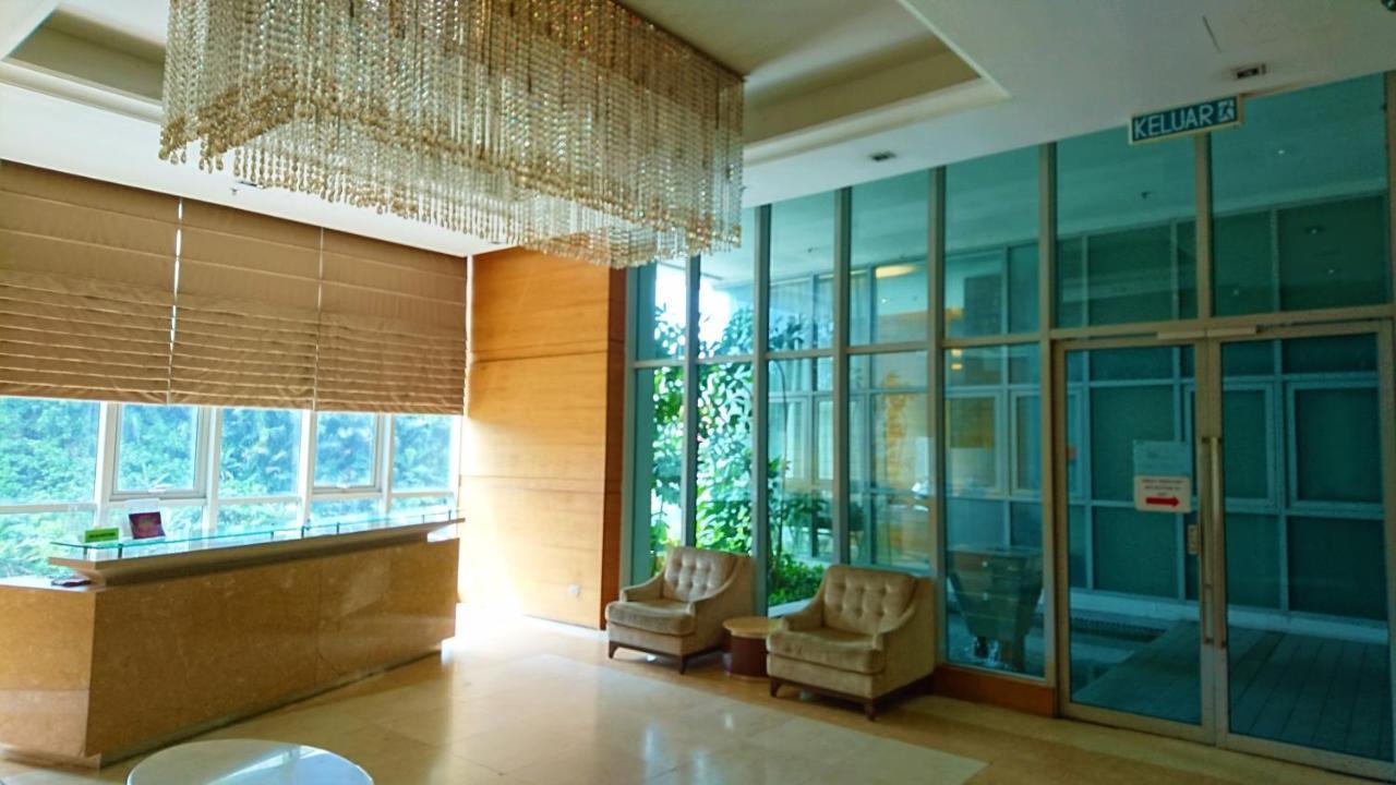 Regalia Suites Infinity Pool Kuala Lumpur Exteriör bild