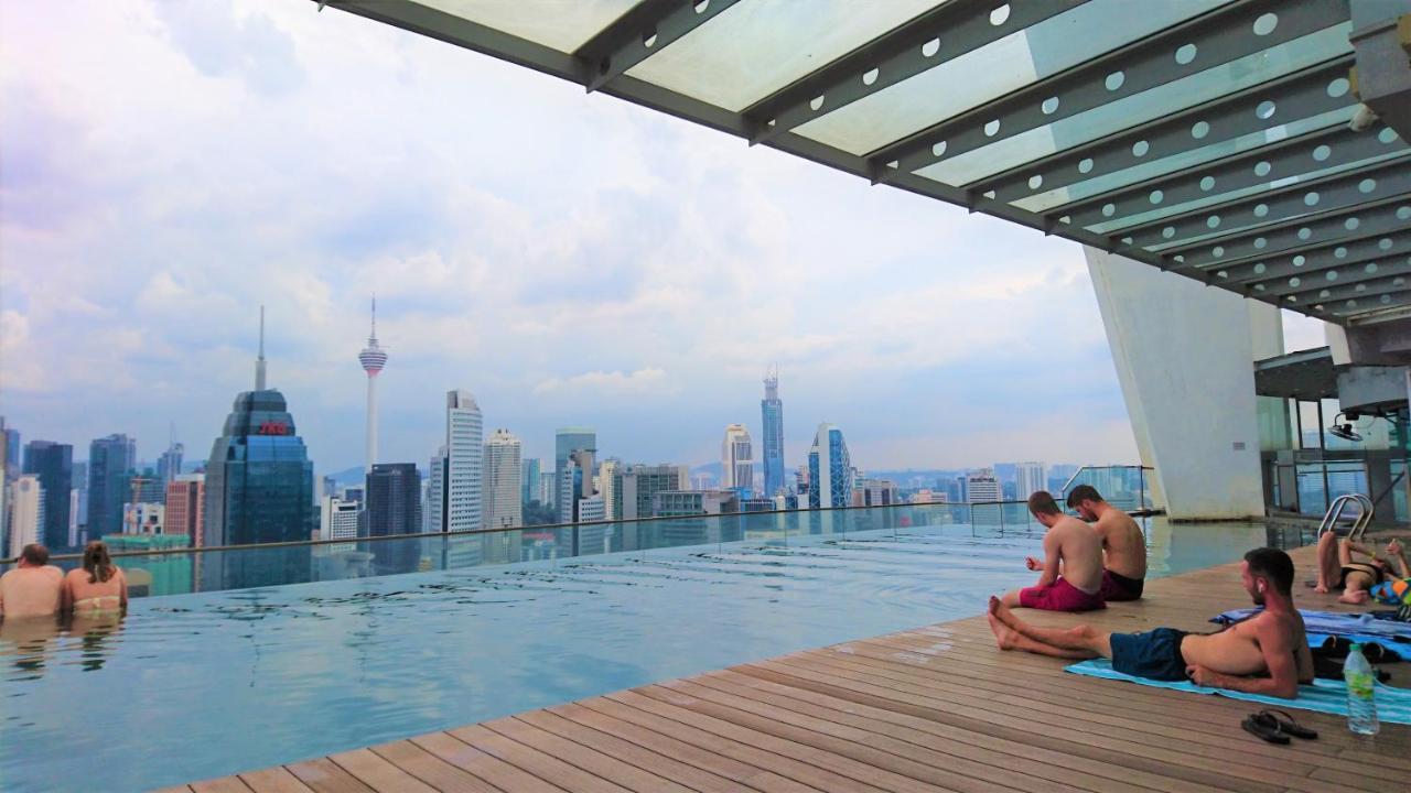 Regalia Suites Infinity Pool Kuala Lumpur Exteriör bild