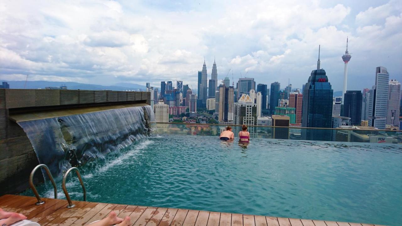 Regalia Suites Infinity Pool Kuala Lumpur Exteriör bild