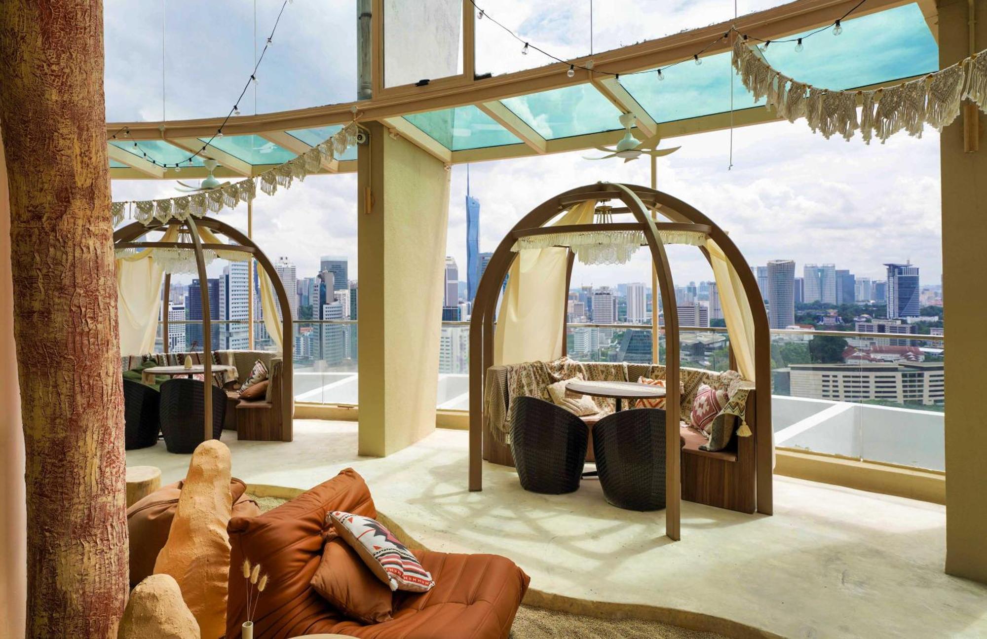 Regalia Suites Infinity Pool Kuala Lumpur Exteriör bild